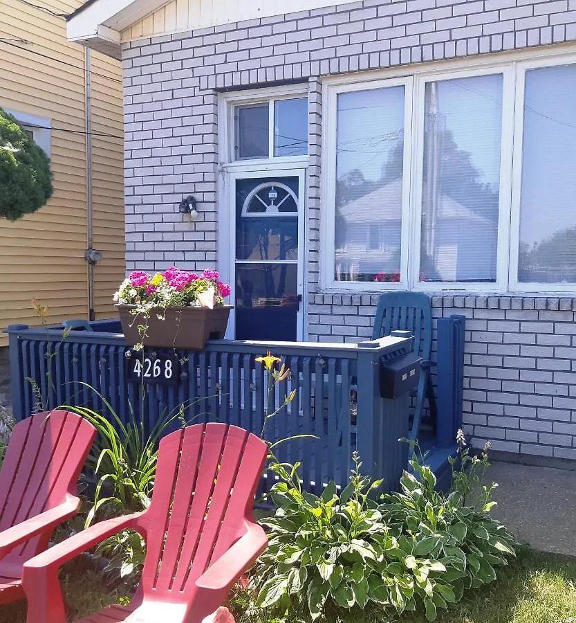 Holiday home Gracies Fallsview Getaway Villa Niagara Falls Canada