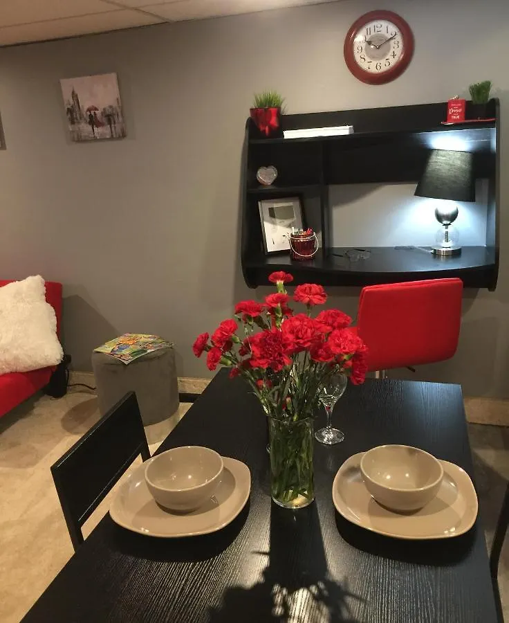 Gracies Fallsview Getaway Villa Niagara Falls Holiday home